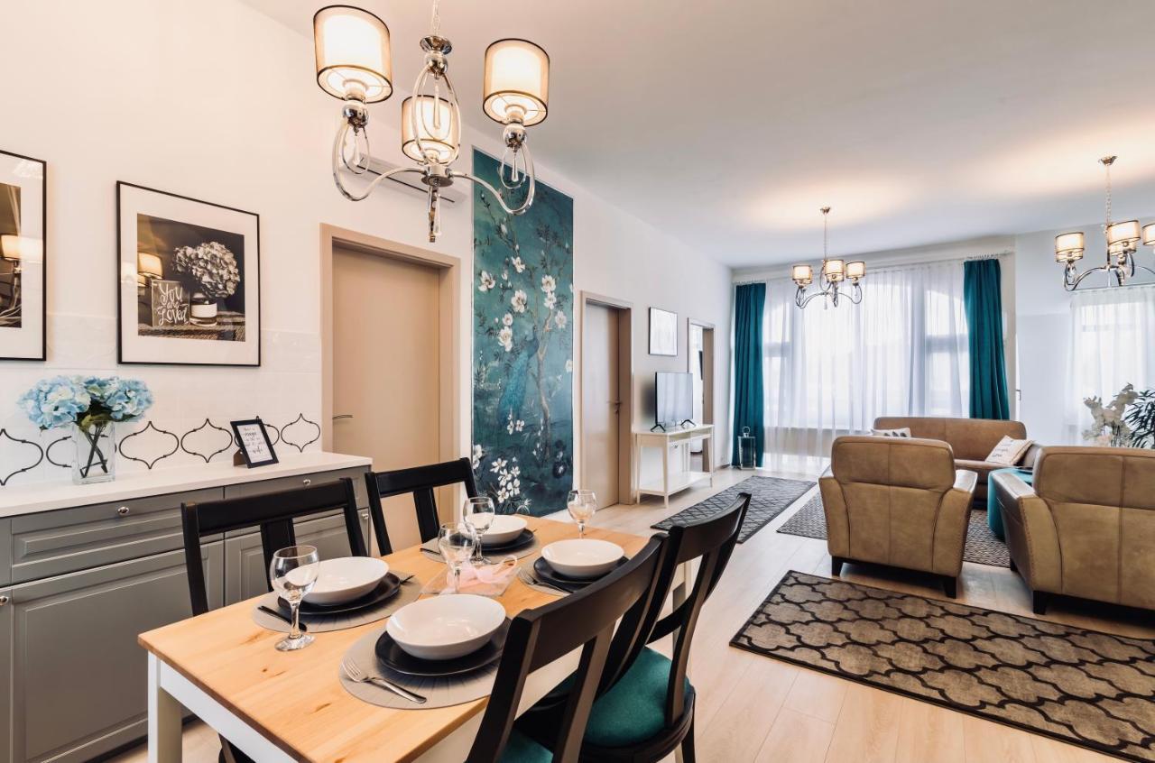 Monarchia Apartman Grand Mosonmagyaróvár Dış mekan fotoğraf